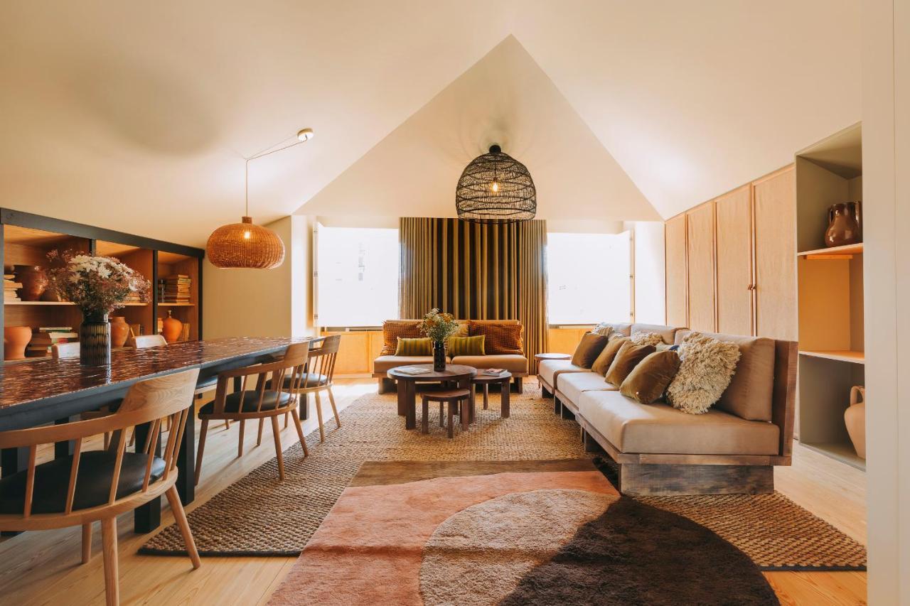 Village Aparthotel By Boa Porto Luaran gambar The interior of a suite at the hotel