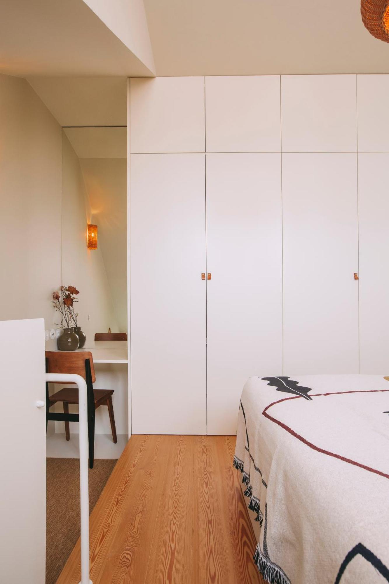 Village Aparthotel By Boa Porto Bilik gambar A wardrobe