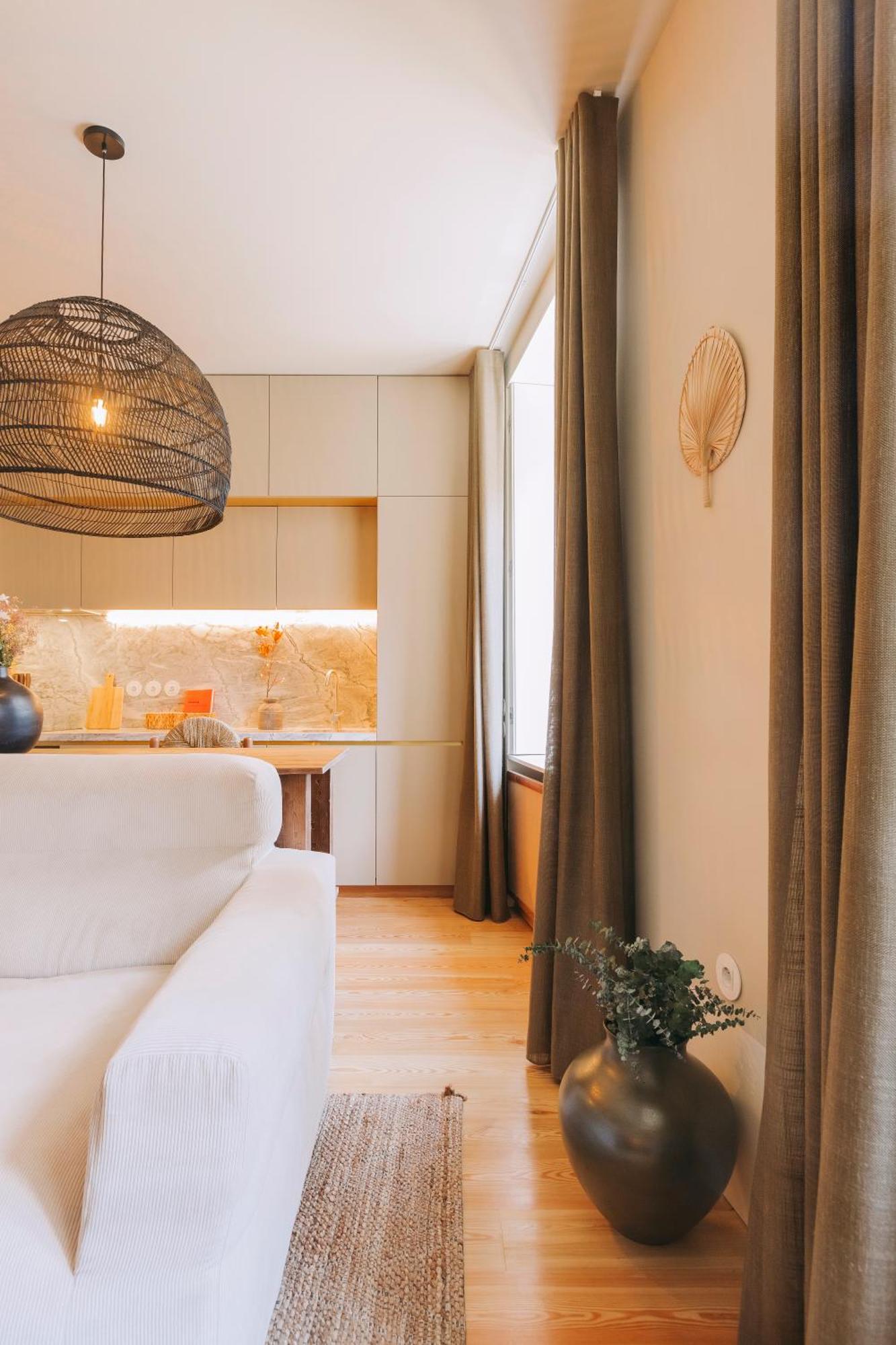 Village Aparthotel By Boa Porto Bilik gambar Curtains in a living room